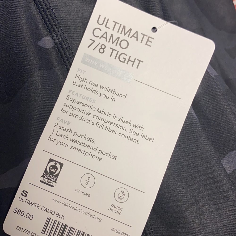 Athleta Ultimate Black Camo 7/8 Tight - Picture 9 of 14